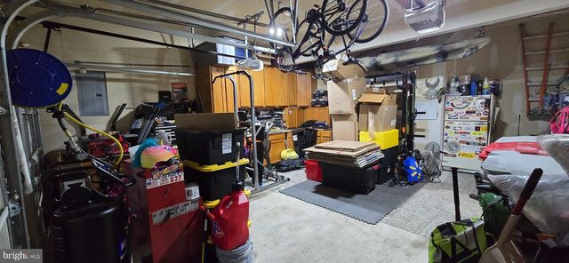 800 AMBER LN, Vineland, NJ 08360