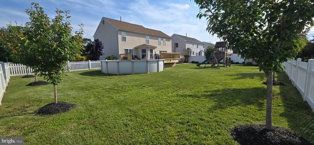 800 AMBER LN, Vineland, NJ 08360