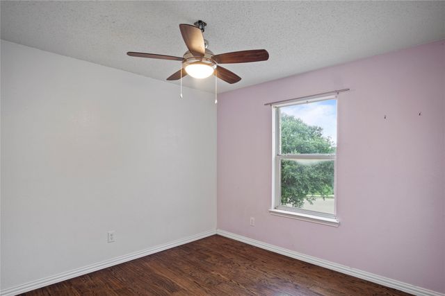 2322 Tan Oak Drive, Dallas, TX 75212