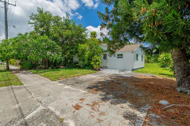 229 SW 4th Avenue, Delray Beach, FL 33444