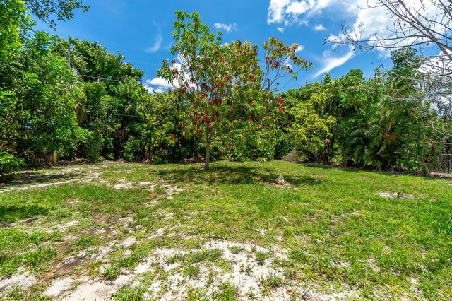 229 SW 4th Avenue, Delray Beach, FL 33444