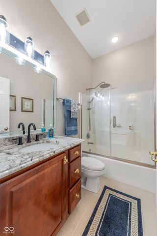 8061 Middle Bay Lane, Indianapolis, IN 46236