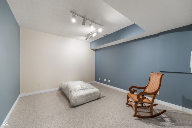 8061 Middle Bay Lane, Indianapolis, IN 46236