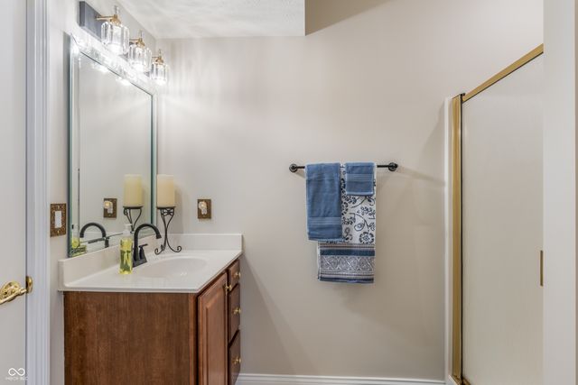 8061 Middle Bay Lane, Indianapolis, IN 46236