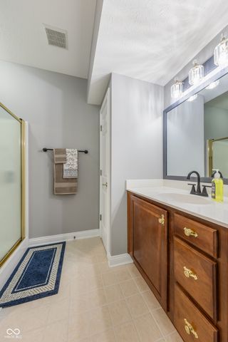 8061 Middle Bay Lane, Indianapolis, IN 46236