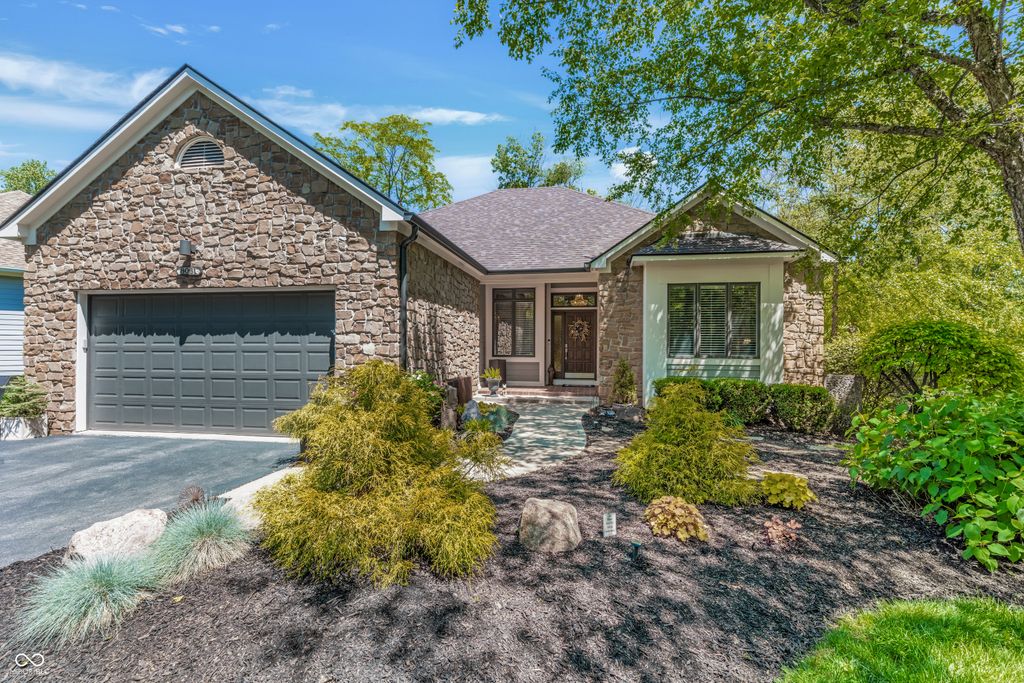 8061 Middle Bay Lane, Indianapolis, IN 46236