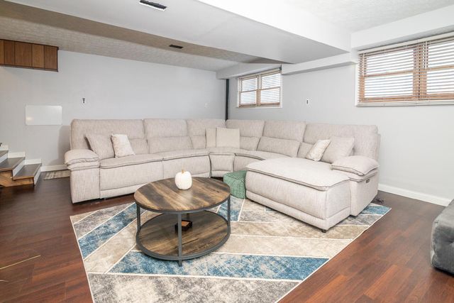 3548 S Hamilton Road, Columbus, OH 43232
