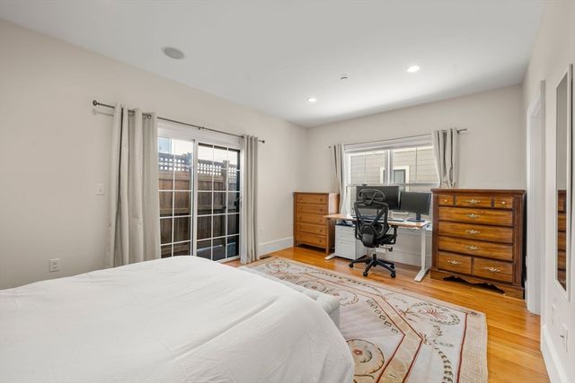 858 E 2nd Street 2, Boston, MA 02127