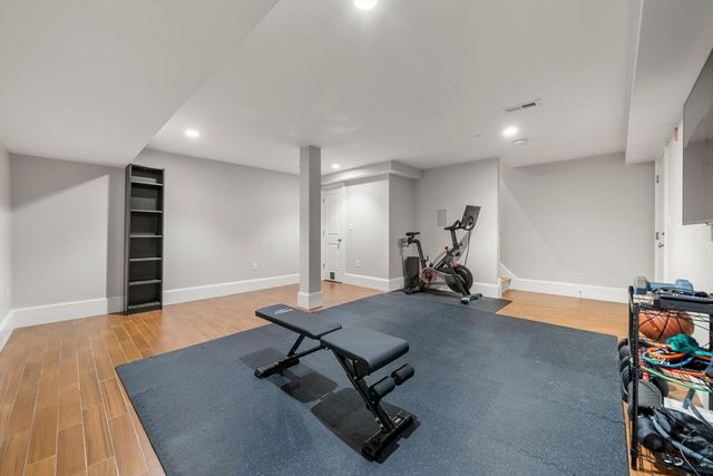 858 E 2nd Street 2, Boston, MA 02127
