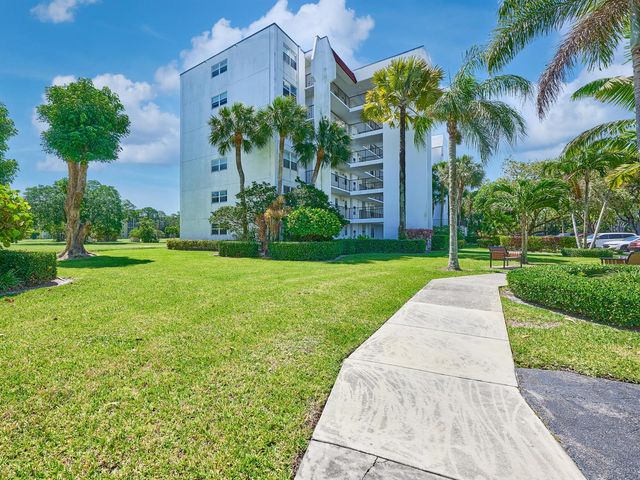 3597 Birdie Drive 202c, Lake Worth, FL 33467