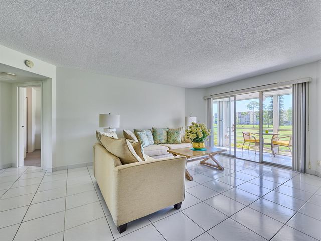 3597 Birdie Drive 202c, Lake Worth, FL 33467
