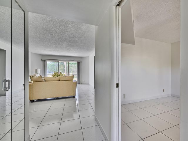 3597 Birdie Drive 202c, Lake Worth, FL 33467
