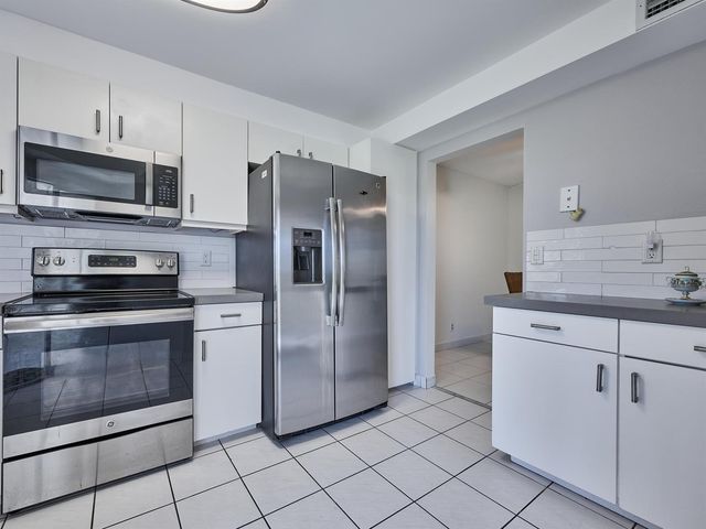 3597 Birdie Drive 202c, Lake Worth, FL 33467