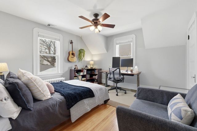 27 Liberty Hill Ave, Salem, MA 01970