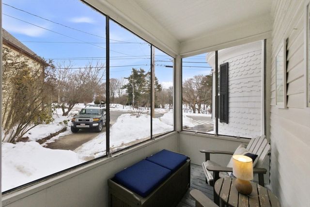 27 Liberty Hill Ave, Salem, MA 01970