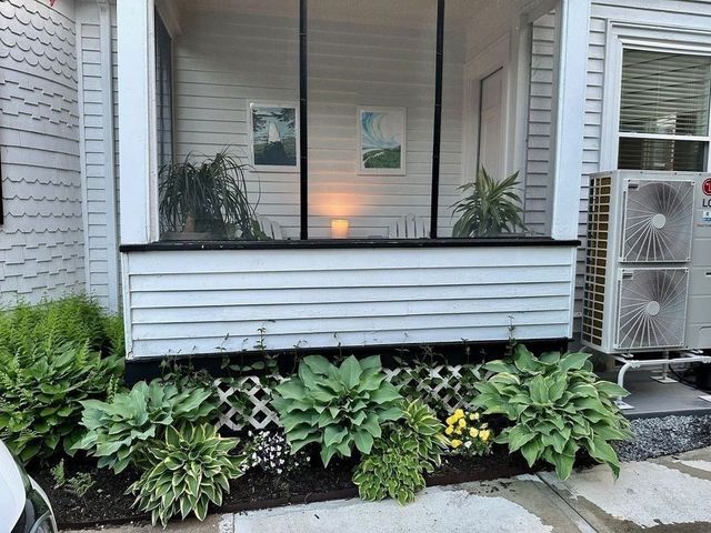 27 Liberty Hill Ave, Salem, MA 01970