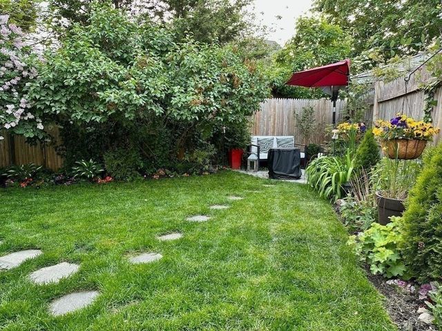 27 Liberty Hill Ave, Salem, MA 01970