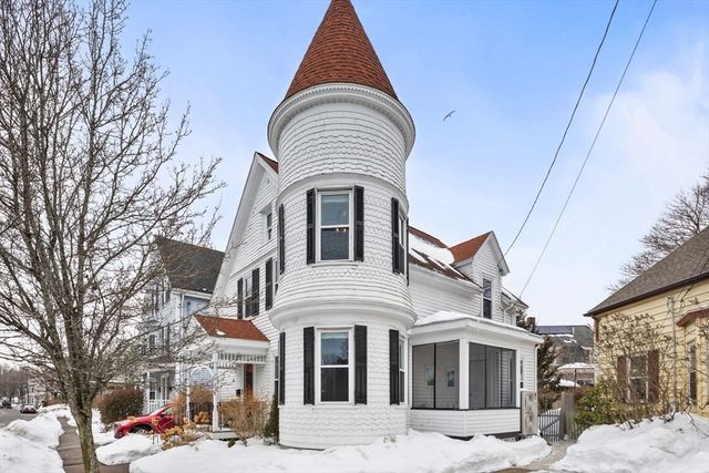 27 Liberty Hill Ave, Salem, MA 01970