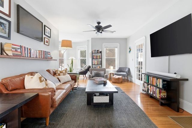 27 Liberty Hill Ave, Salem, MA 01970