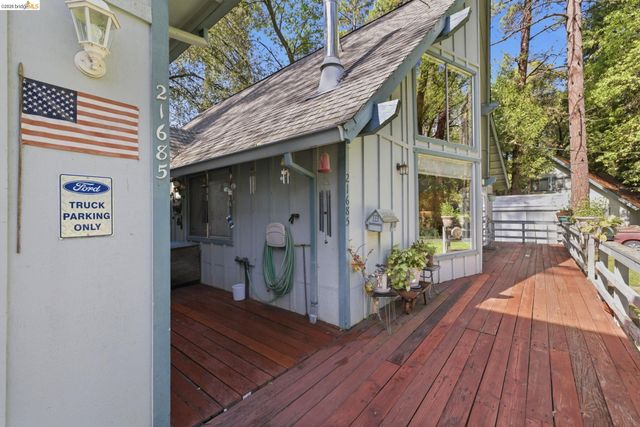 21685 Rogue River, Sonora, CA 95370