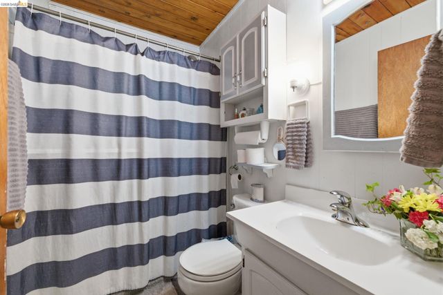 21685 Rogue River, Sonora, CA 95370