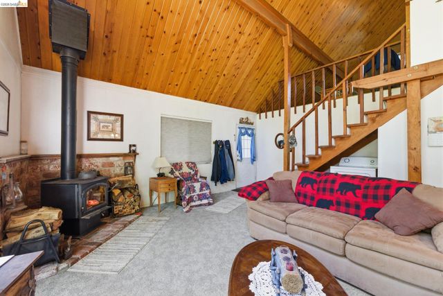 21685 Rogue River, Sonora, CA 95370