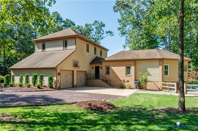 7 Gamebird Ct, Manakin Sabot, VA 23103