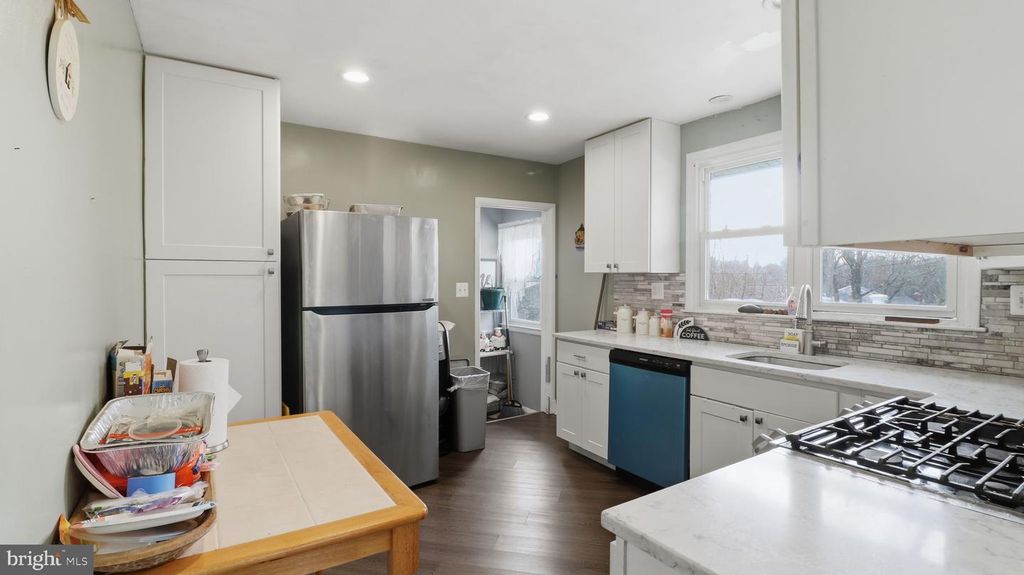 Image 17 of property listing at 115 SEMINARY AVE, Lutherville Timonium, MD 21093