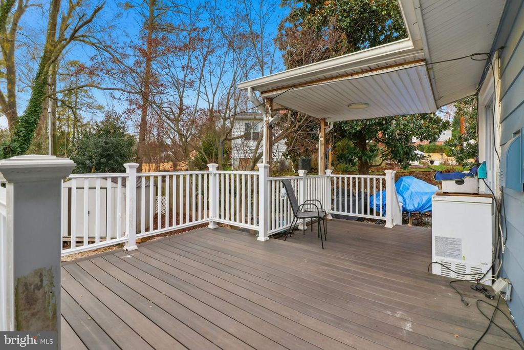 Image 7 of property listing at 115 SEMINARY AVE, Lutherville Timonium, MD 21093