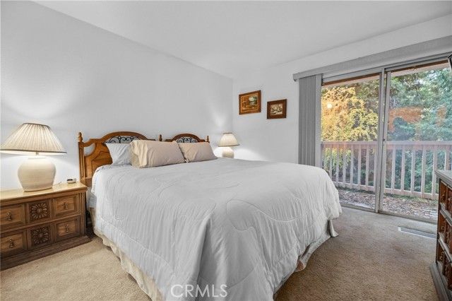 103 Rockledge Lane, Lake Arrowhead, CA 92352