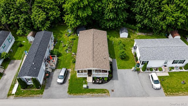 575 Creek Road 5A, Poughkeepsie, NY 12601