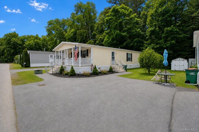 575 Creek Road 5A, Poughkeepsie, NY 12601
