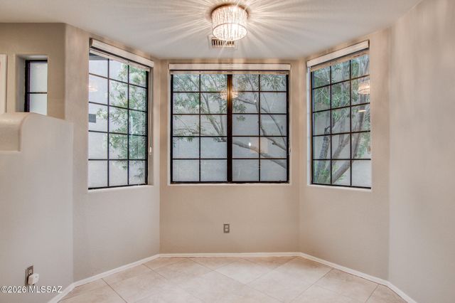 3171 W Champagne Drive, Tucson, AZ 85745