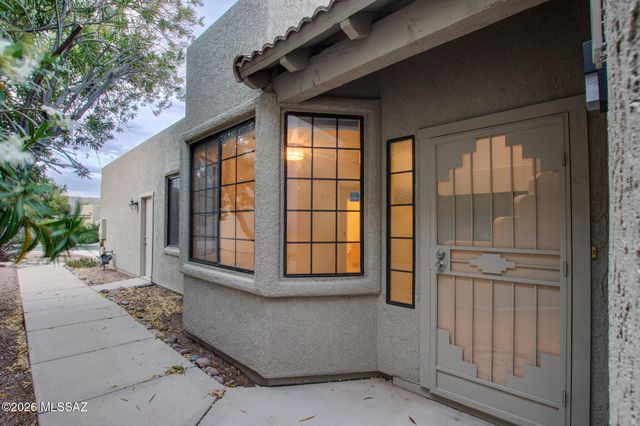 3171 W Champagne Drive, Tucson, AZ 85745