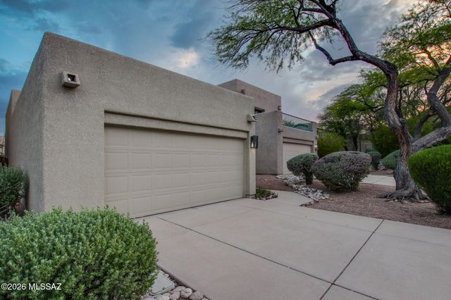 3171 W Champagne Drive, Tucson, AZ 85745