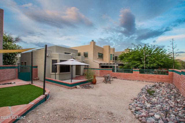 3171 W Champagne Drive, Tucson, AZ 85745