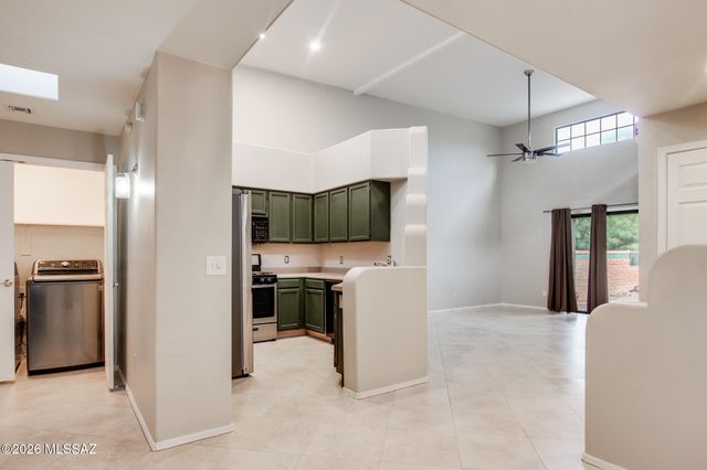 3171 W Champagne Drive, Tucson, AZ 85745