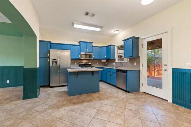 7000 Bay City BND, Austin, TX 78725