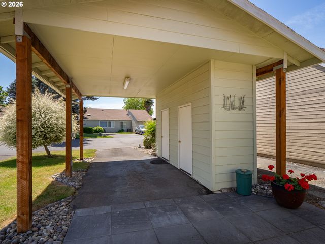 4808 Sw WEMBLEY Pl, Beaverton, OR 97005