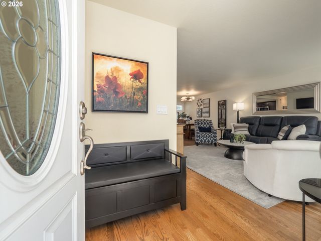 4808 Sw WEMBLEY Pl, Beaverton, OR 97005