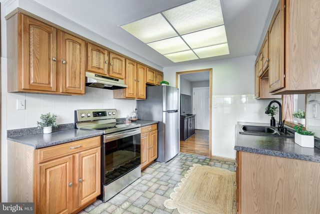 1560 OLD MANCHESTER RD, Westminster, MD 21157