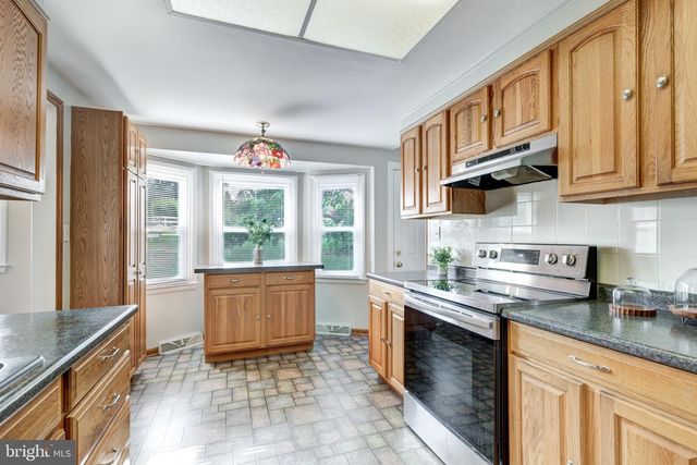 1560 OLD MANCHESTER RD, Westminster, MD 21157
