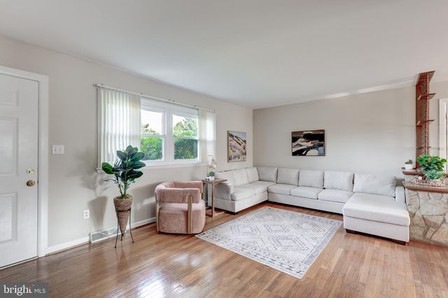 1560 OLD MANCHESTER RD, Westminster, MD 21157