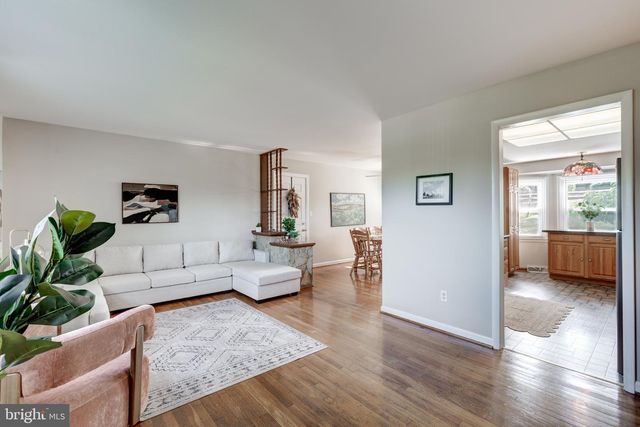 1560 OLD MANCHESTER RD, Westminster, MD 21157