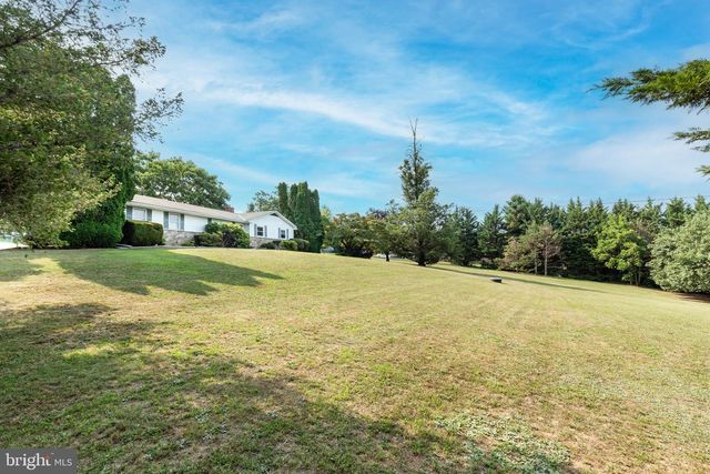 1560 OLD MANCHESTER RD, Westminster, MD 21157