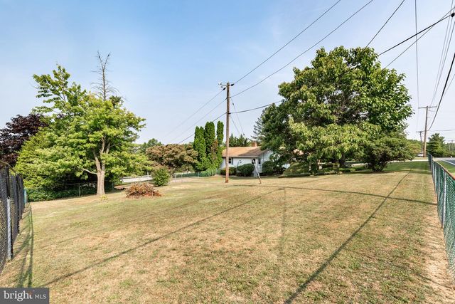 1560 OLD MANCHESTER RD, Westminster, MD 21157