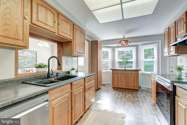 1560 OLD MANCHESTER RD, Westminster, MD 21157