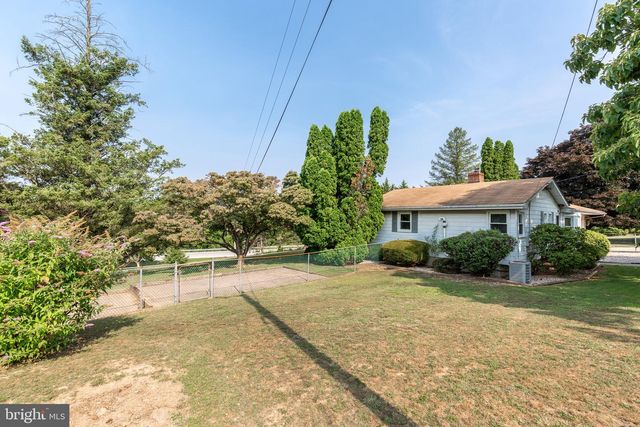1560 OLD MANCHESTER RD, Westminster, MD 21157
