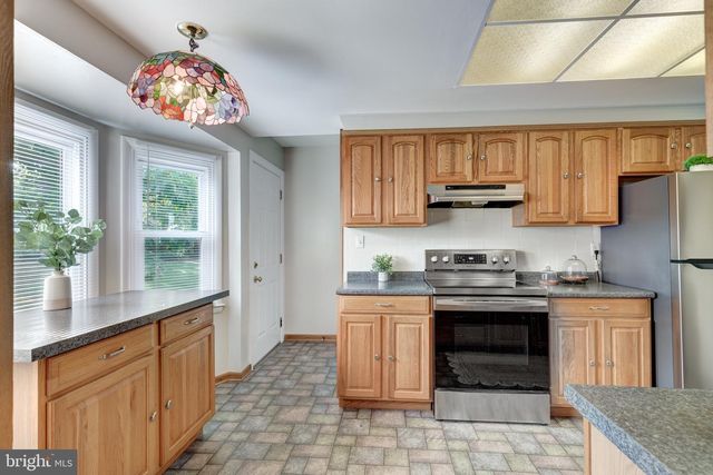 1560 OLD MANCHESTER RD, Westminster, MD 21157