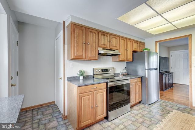 1560 OLD MANCHESTER RD, Westminster, MD 21157